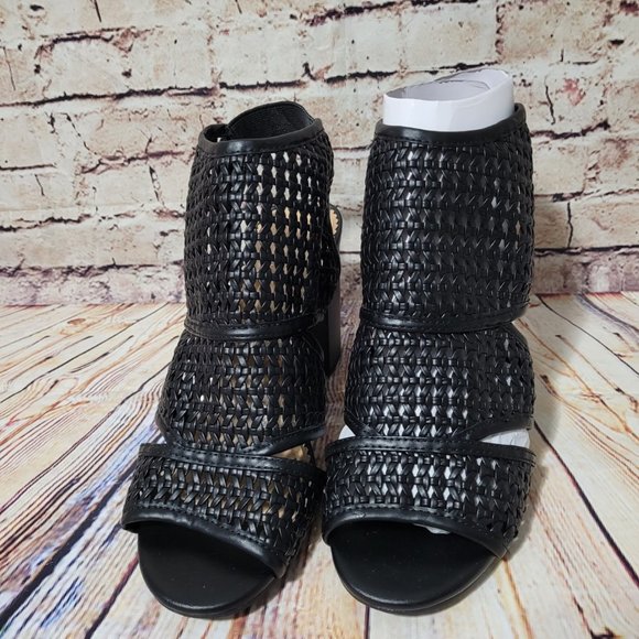 Lauren Conrad Morganite Sandals Black - Picture 3 of 5